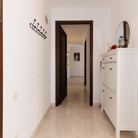 Uhc Capote Family Apartments Салоу Экстерьер фото