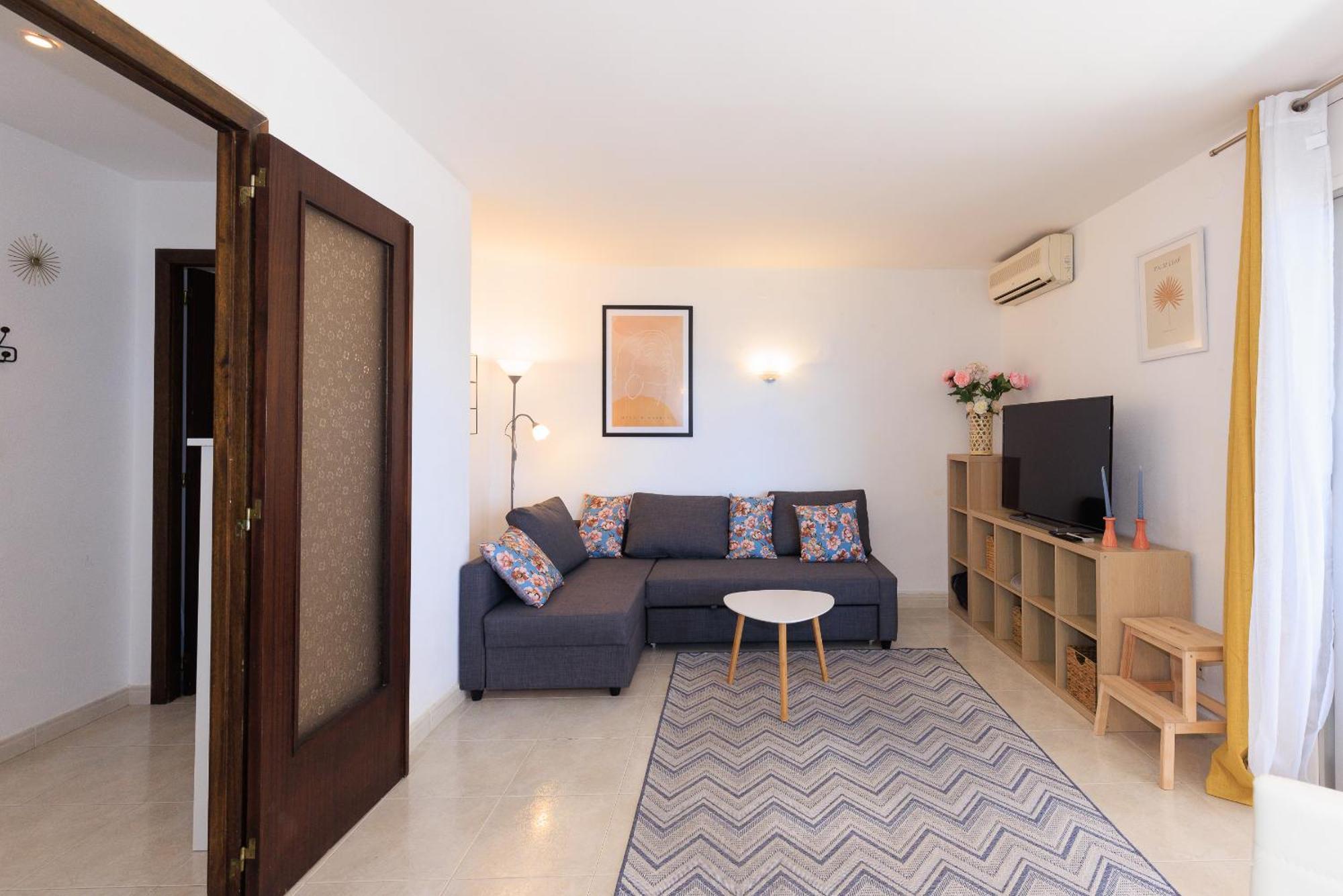 Uhc Capote Family Apartments Салоу Экстерьер фото